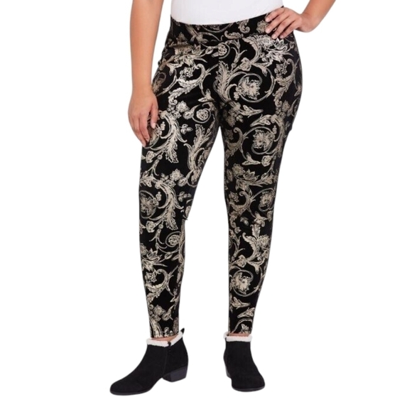 TORRID Black Velvet Gold Metallic Jacquard Pull On Pants in 2 (18/20) - Picture 1 of 7